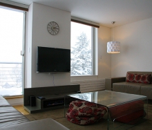 Yama Shizen East 304